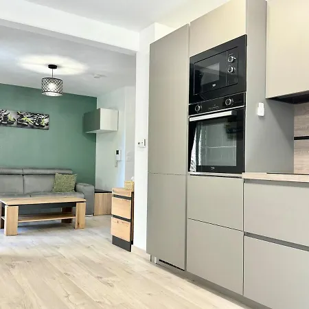 L'elegant, Apartment